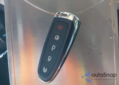 2013 Ford Focus Titanium z USA, uszkodzony, nr VIN 1FADP3J20DL189239